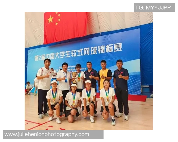 成都网球队逆袭之路全国锦标赛特别报道展现拼搏精神与团队力量 成都网球队逆袭之路全国锦标赛特别报道展现拼搏精神与团队力量