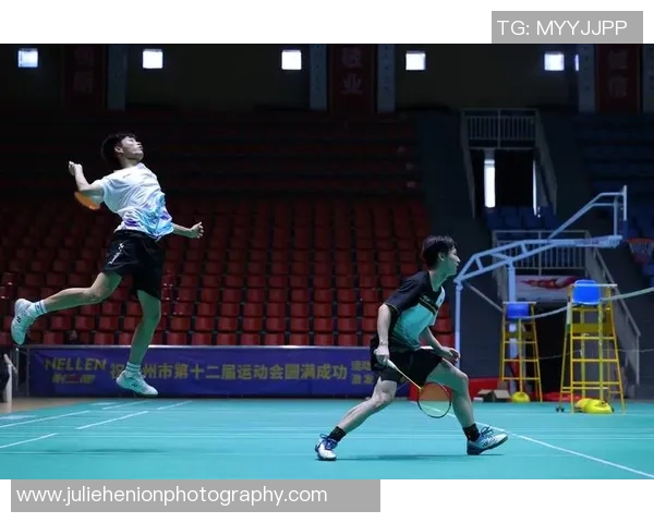 深圳羽毛球队在城市联赛中的比赛经验与表现分析