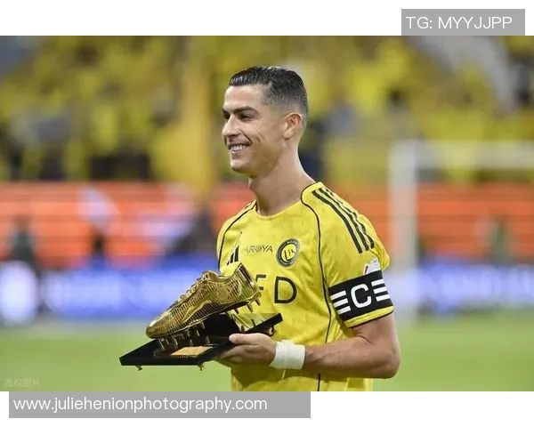 足球明星卡的市场热度分析及其销售潜力探讨 足球明星卡的市场热度分析及其销售潜力探讨