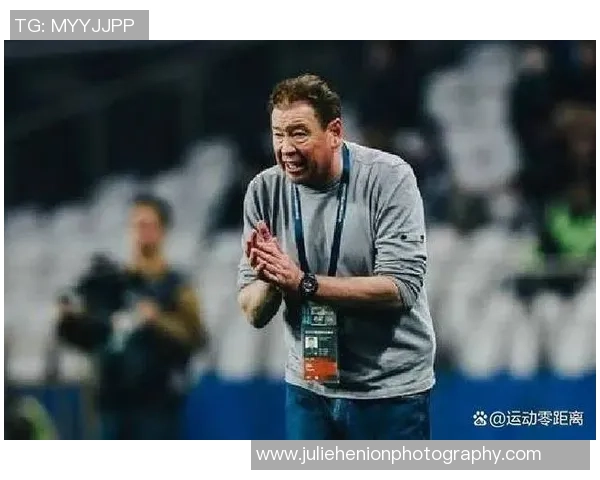 足球明星鲁尼现状揭秘:从绿茵场到教练席的转变与新挑战 足球明星鲁尼现状揭秘:从绿茵场到教练席的转变与新挑战